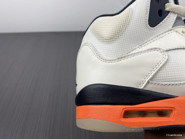 Total Retro Orange Jordan 5 DC1060-100 1125